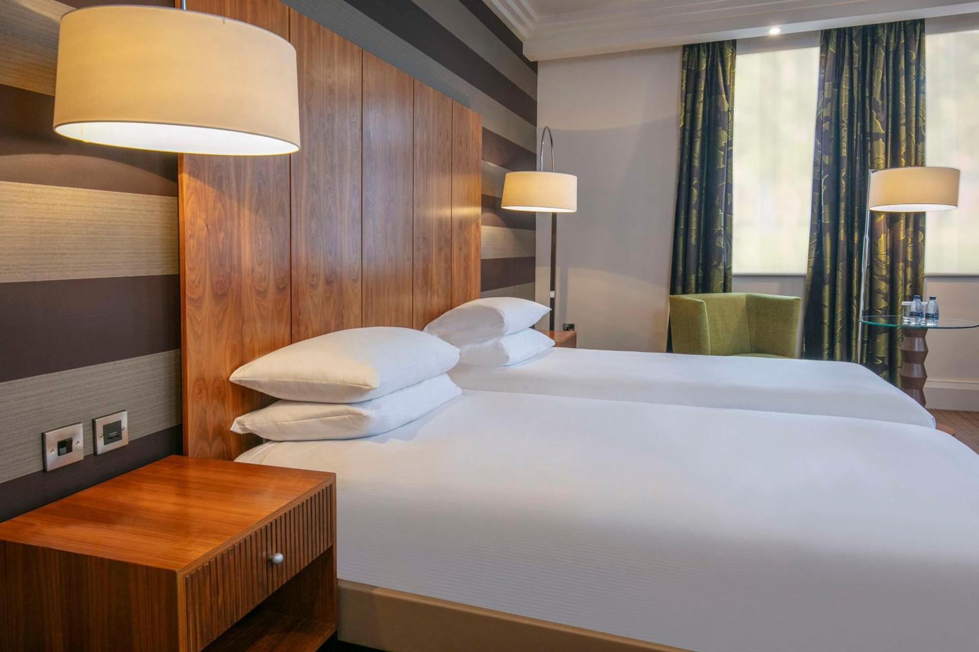 Готель Doubletree By Hilton Stratford-Upon-Avon, United Kingdom Екстер'єр фото